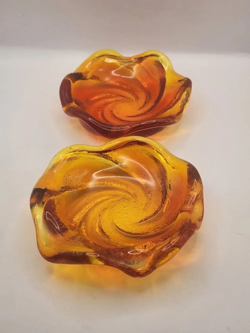 2 Vtg Fenton Amberina Swirl Pinwheel Dish Heavy 8” Art Glass Mid Century